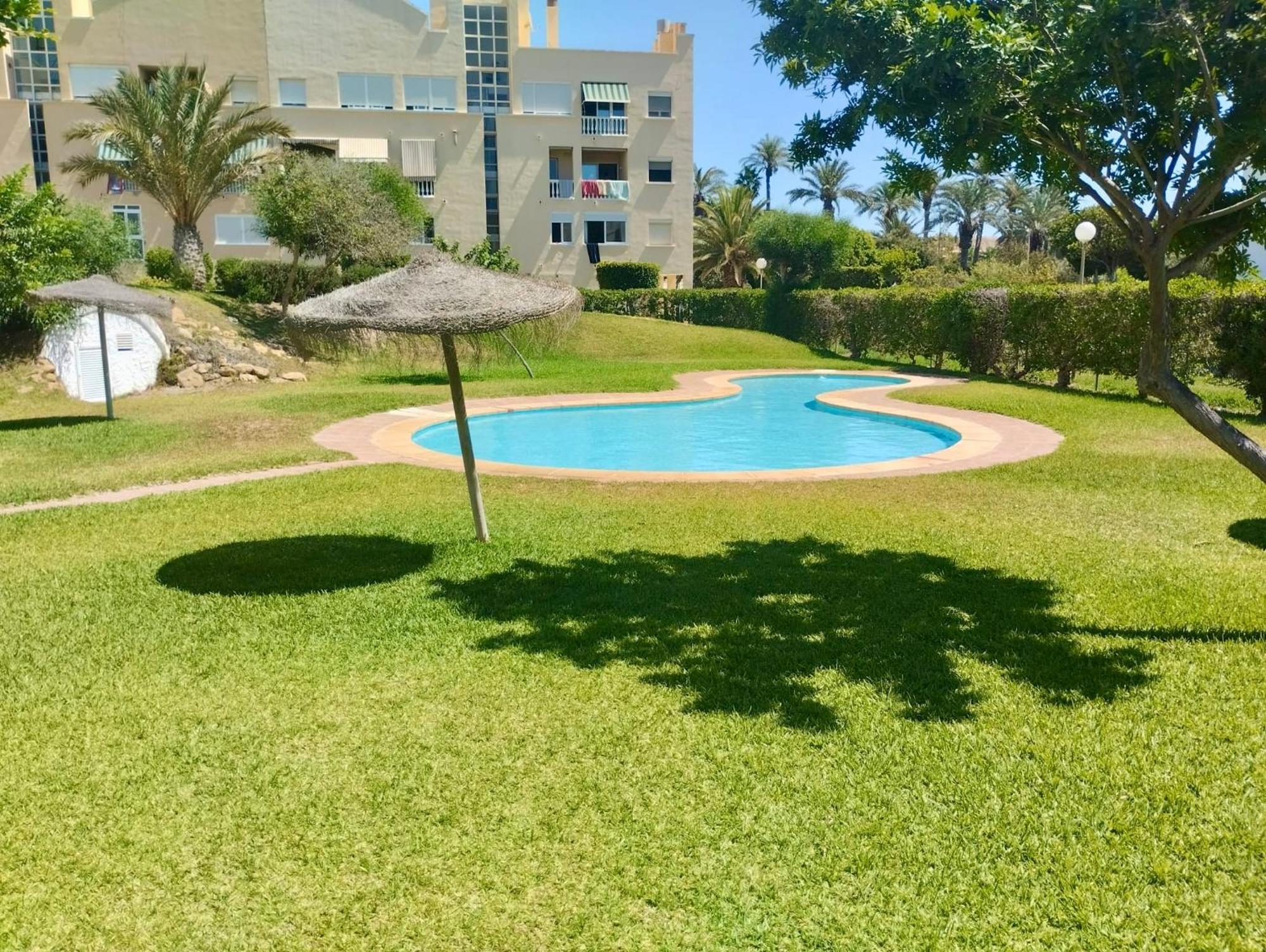Primera Linea De Playa De Martina Almerimar Eksteriør billede